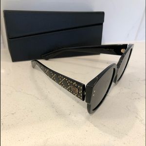 Christian Dior sunglasses black. Lady Dior Studs model.